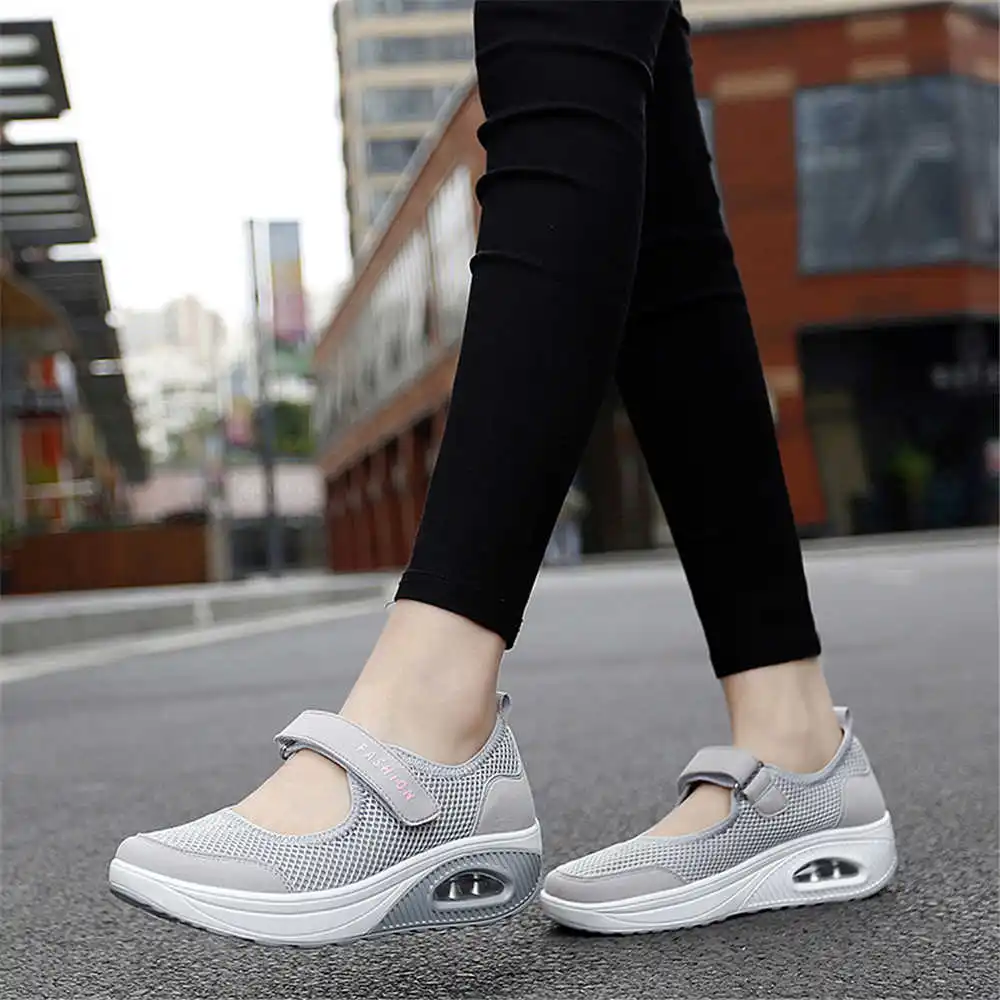 Streetwear Brand Design Ideas - 36-41 demi-temporada tênis coloridos andando patins