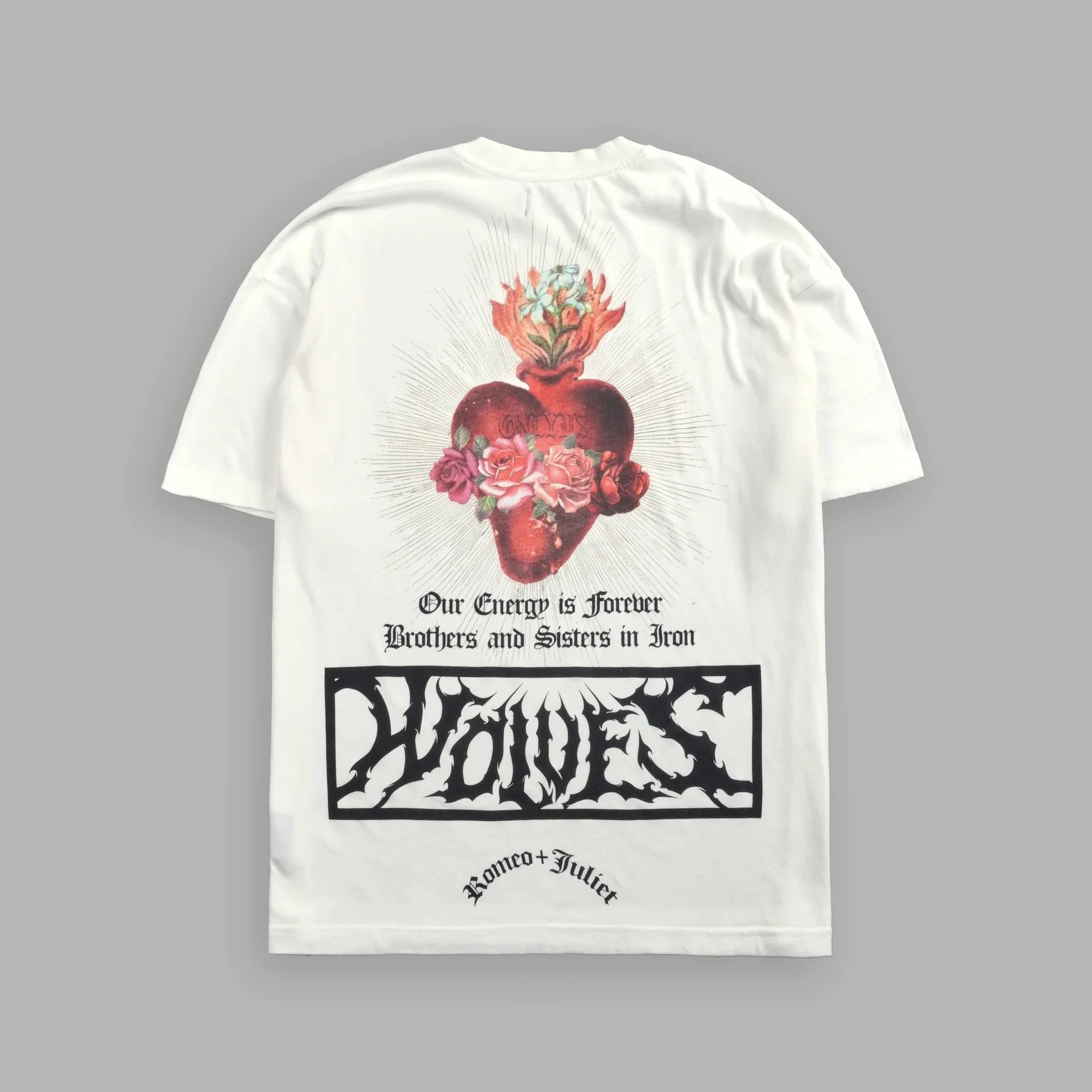 Camiseta Clássica Unissex WOLV - Streetwear Brand Heart avaliação e preço